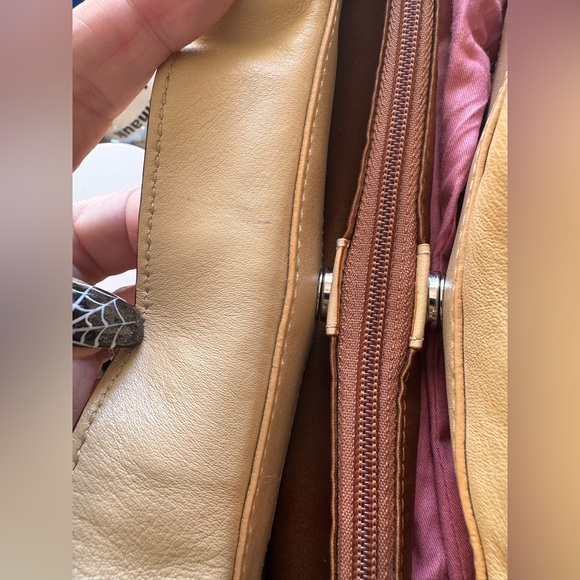 Coach Penelope 2010 Pebbled Leather Cream Shoulder Bag with ruffled edges. - Picture 9 of 10